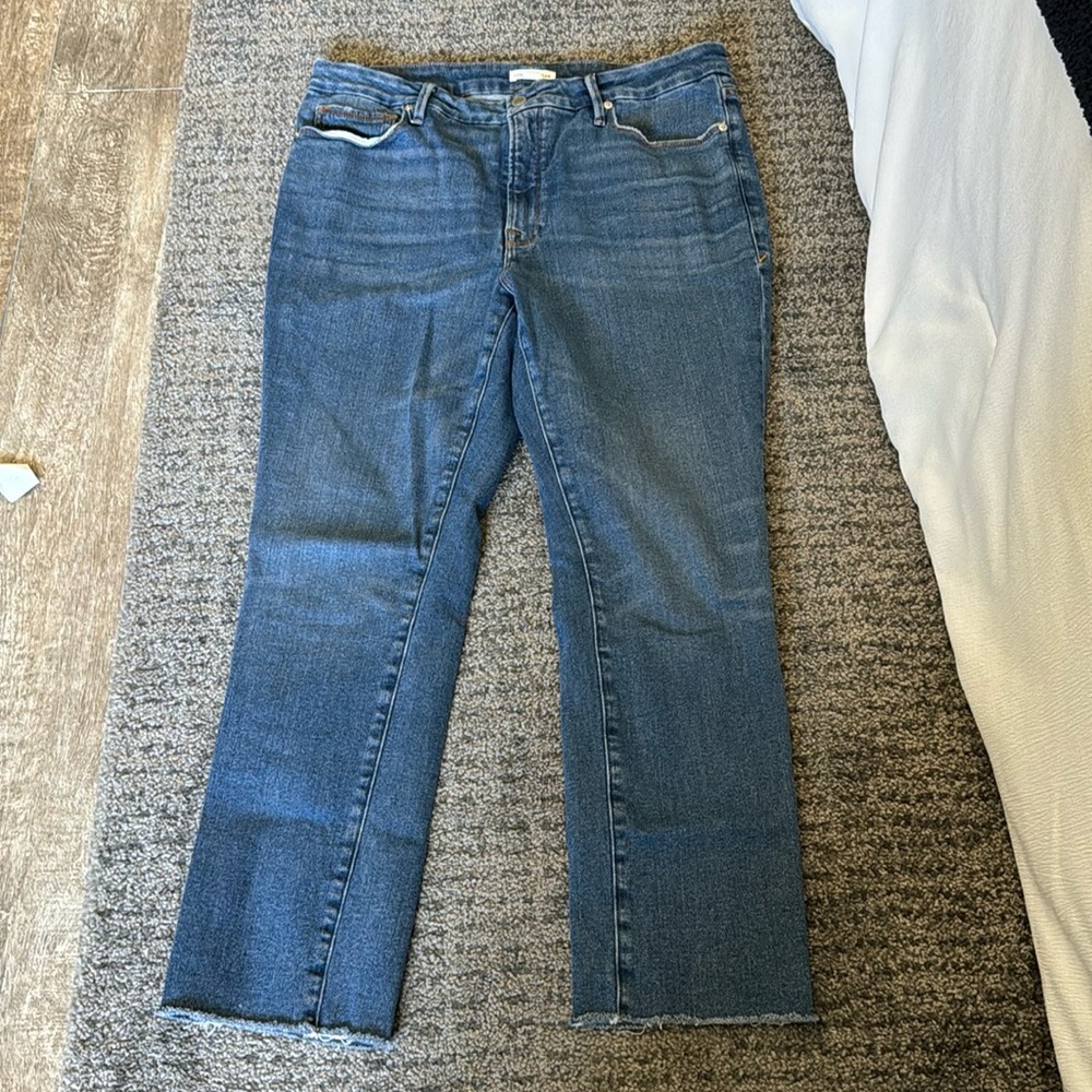 Good American “Good Legs” straight jeans